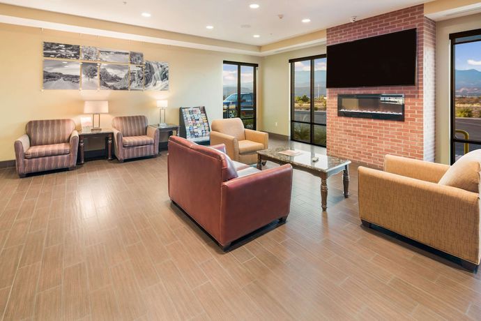 Imagen de los interiores del Hotel Sleep Inn and Suites Hurricane Zion Park Area. Foto 19