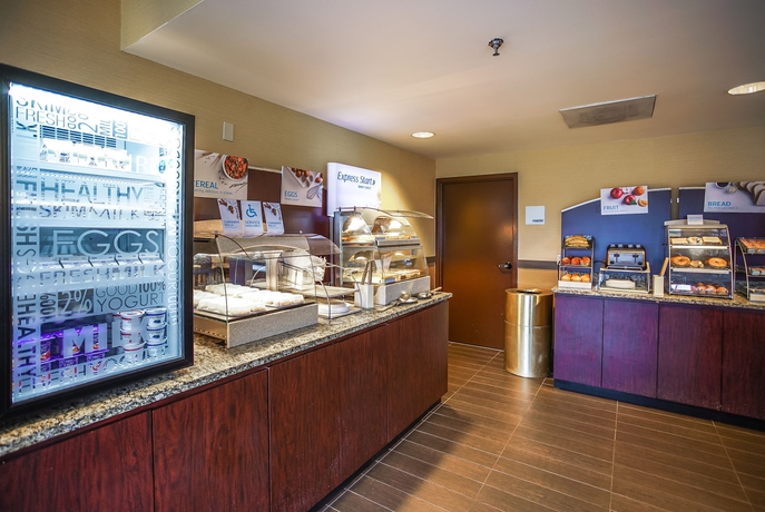 Imagen del bar/restaurante del Hotel Sleep Inn and Suites, Memphis. Foto 2
