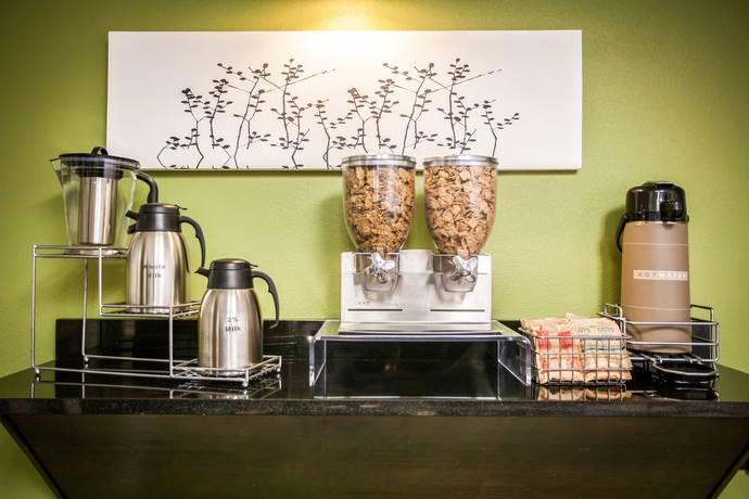 Imagen del bar/restaurante del Hotel Sleep Inn and Suites Metairie. Foto 9
