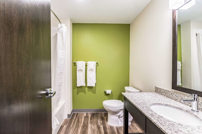 Imagen de la habitación del Hotel Sleep Inn and Suites Mt. Hope near Auction and Event Center. Foto 3