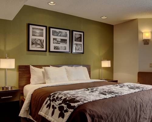 Imagen de la habitación del Hotel Sleep Inn and Suites Niantic. Foto 5