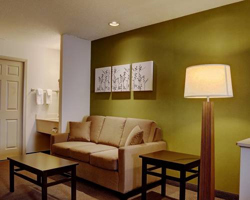Imagen de la habitación del Hotel Sleep Inn and Suites Niantic. Foto 7