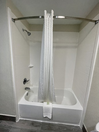 Imagen de la habitación del Hotel Sleep Inn and Suites Niceville &ndash; Destin. Foto 9