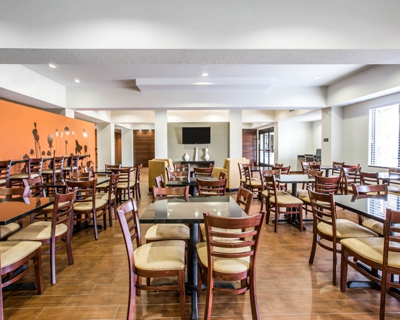 Imagen del bar/restaurante del Hotel Sleep Inn and Suites Page At Lake Powell. Foto 5