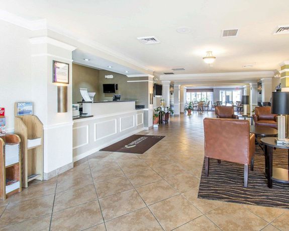 Imagen de los interiores del Hotel Sleep Inn and Suites Panama City Beach. Foto 16