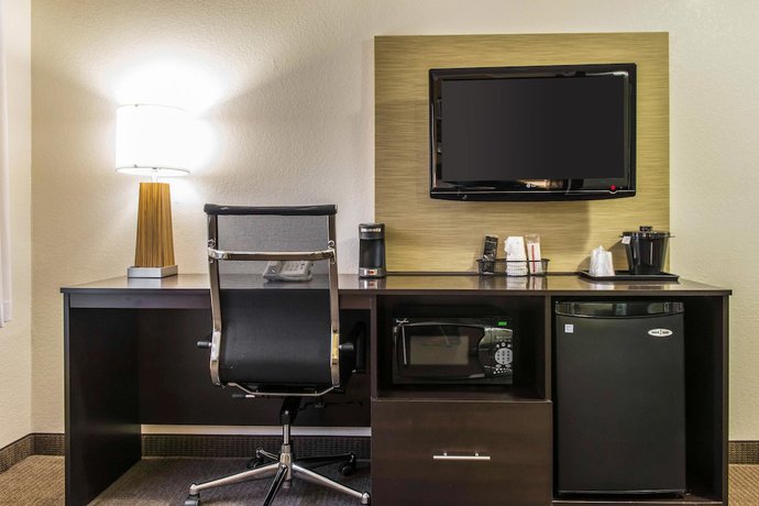 Imagen de la habitación del Hotel Sleep Inn and Suites Pittsburgh. Foto 9