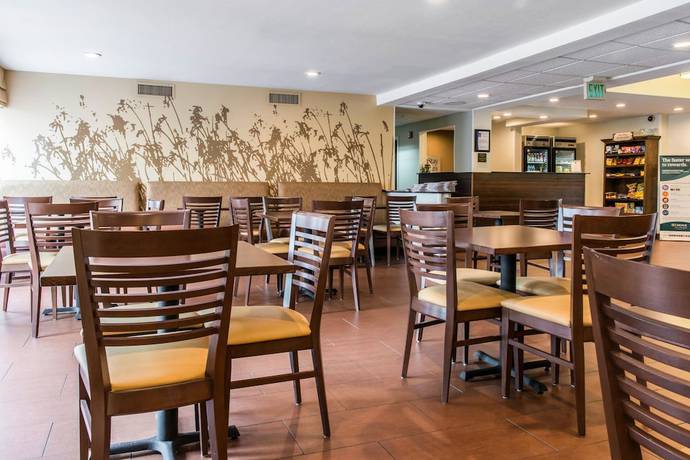 Imagen del bar/restaurante del Hotel Sleep Inn and Suites Pittsburgh. Foto 5