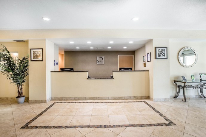 Imagen de los interiores del Hotel Sleep Inn and Suites Port Charlotte - Punta Gorda. Foto 17