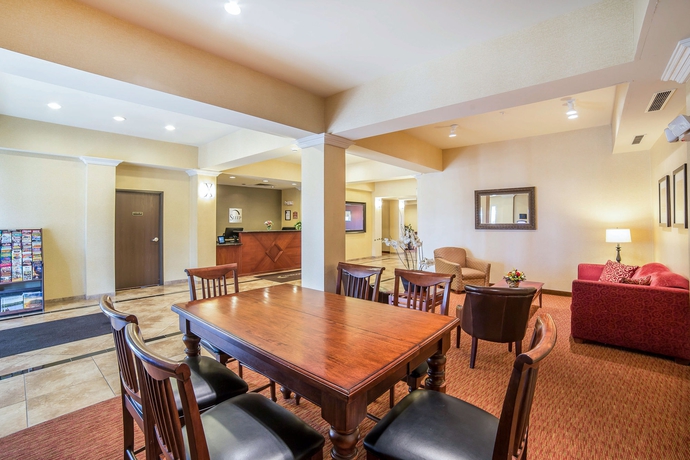 Imagen de los interiores del Hotel Sleep Inn and Suites Rapid City. Foto 11