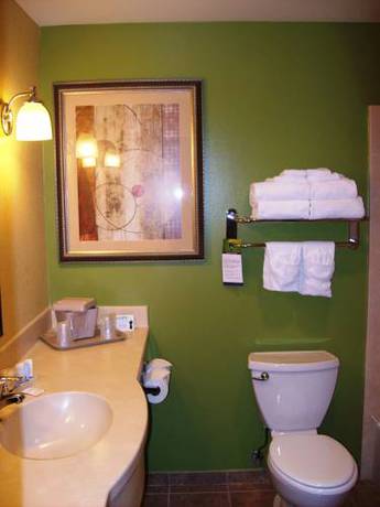 Imagen de la habitación del Hotel Sleep Inn and Suites, Redmond. Foto 6