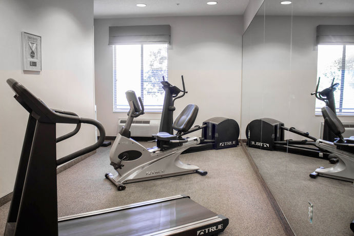 Imagen de los interiores del Hotel Sleep Inn and Suites Smithfield Near I-95. Foto 16