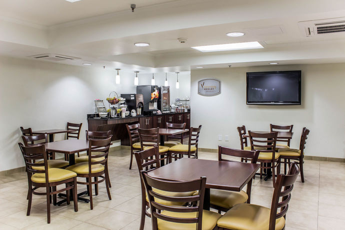 Imagen del bar/restaurante del Hotel Sleep Inn and Suites Spring Lake - Fayetteville Near Fort Liberty. Foto 3