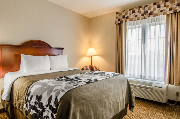 Imagen de la habitación del Hotel Sleep Inn and Suites Springdale West. Foto 5