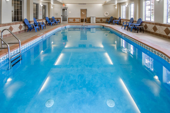 Imagen de la piscina del Hotel Sleep Inn and Suites Springdale West. Foto 16
