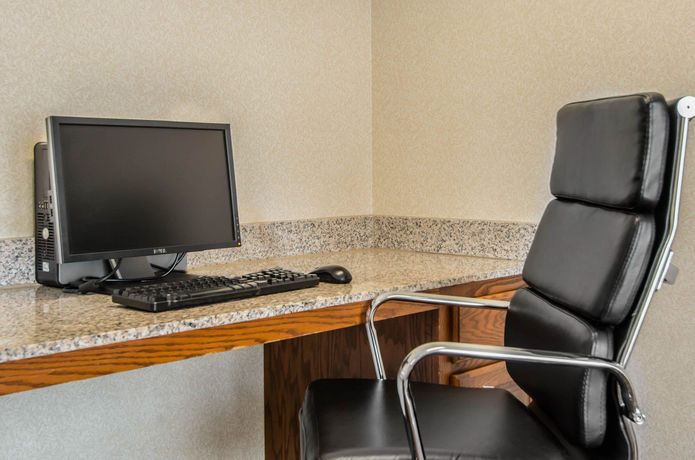 Imagen de los interiores del Hotel Sleep Inn and Suites Springdale West. Foto 11