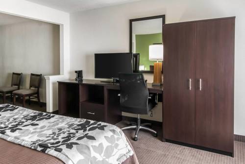 Imagen de la habitación del Hotel Sleep Inn and Suites, St. Charles. Foto 4