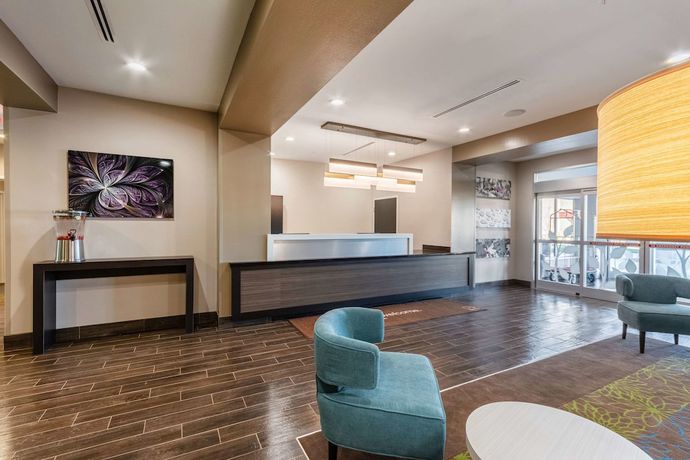 Imagen de los interiores del Hotel Sleep Inn and Suites Yukon Oklahoma City. Foto 19