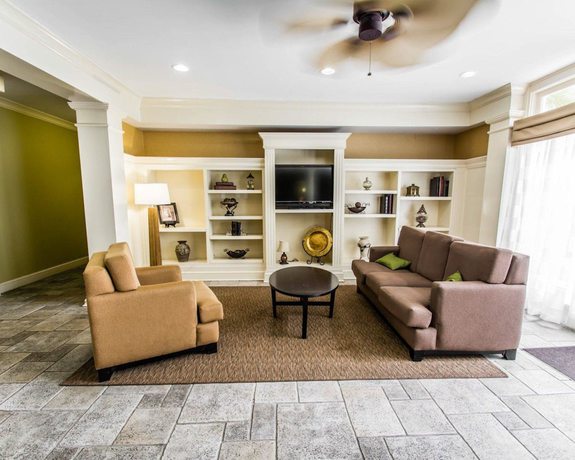 Imagen de los interiores del Hotel Sleep Inn at PGA Village. Foto 13