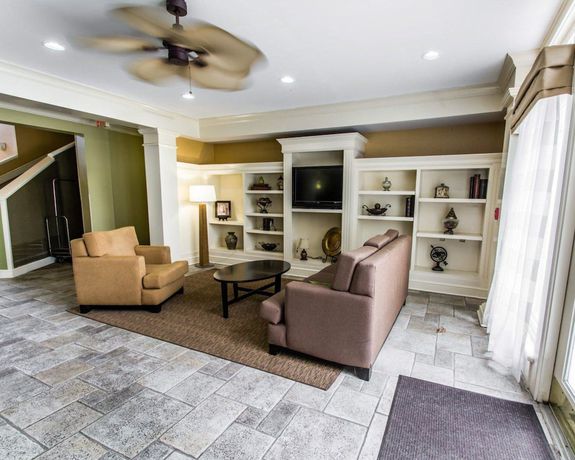 Imagen de los interiores del Hotel Sleep Inn at PGA Village. Foto 19