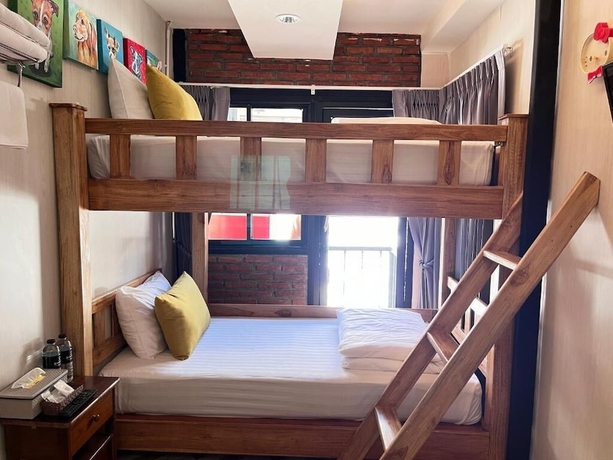 Imagen de la habitación del Hotel Sleep Walker Poshtel. Foto 7