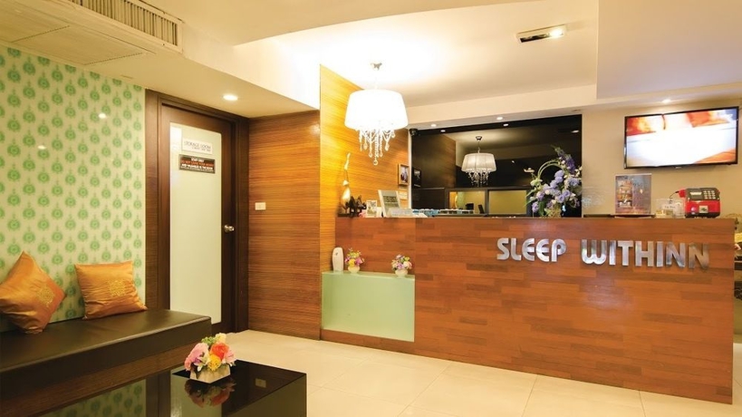 Imagen de los interiores del Hotel Sleep With Inn. Foto 13