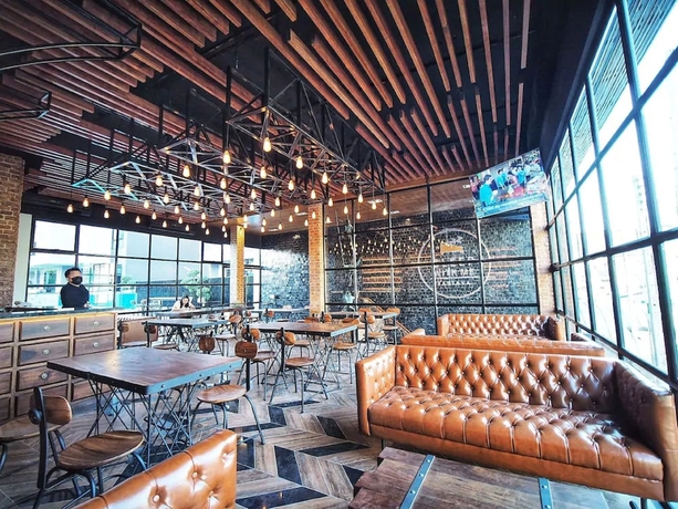 Imagen del bar/restaurante del Hotel Sleep With Me Pattaya. Foto 2