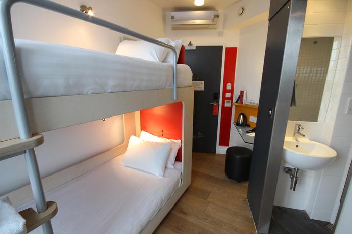 Imagen de la habitación del Hotel Sleeperz Cardiff. Foto 3