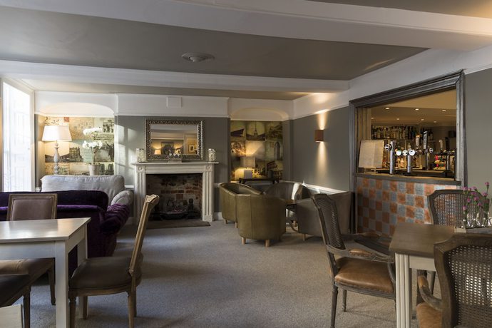 Imagen del bar/restaurante del Hotel Sleeping Bear Hotels Dorchester. Foto 2