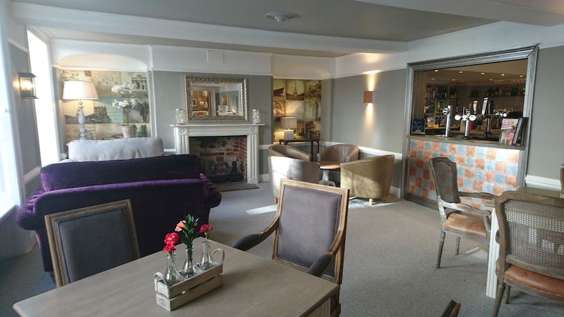 Imagen del bar/restaurante del Hotel Sleeping Bear Hotels Dorchester. Foto 4