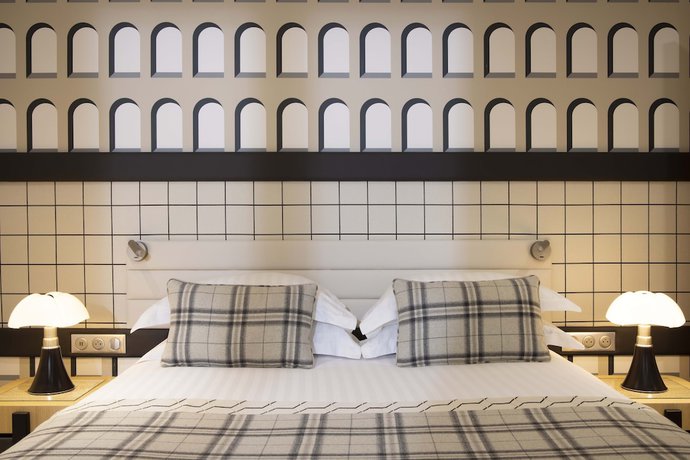 Imagen de la habitación del Hotel Sleeping Belle. Foto 13