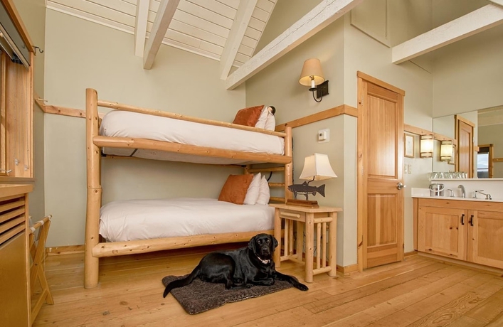 Imagen de la habitación del Hotel Sleeping Lady Mountain Resort. Foto 4