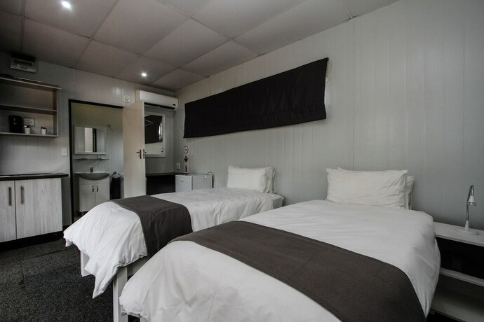 Imagen general del Hotel Sleepover KMIA. Foto 10