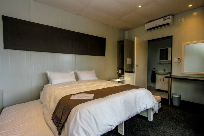 Imagen de la habitación del Hotel Sleepover Komatipoort. Foto 19