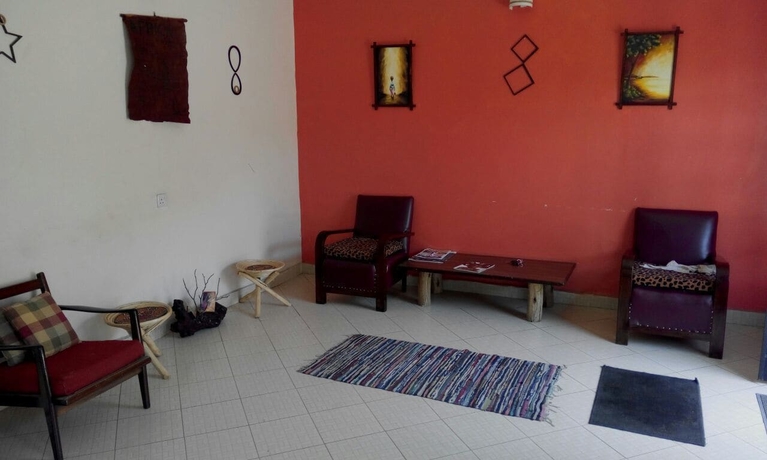 Imagen de los interiores del Hotel Sleepway Cottages. Foto 19