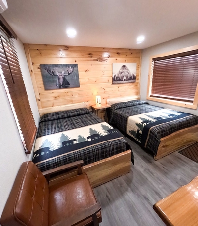 Imagen de la habitación del Hotel Sleepy Bear Inn. Foto 8