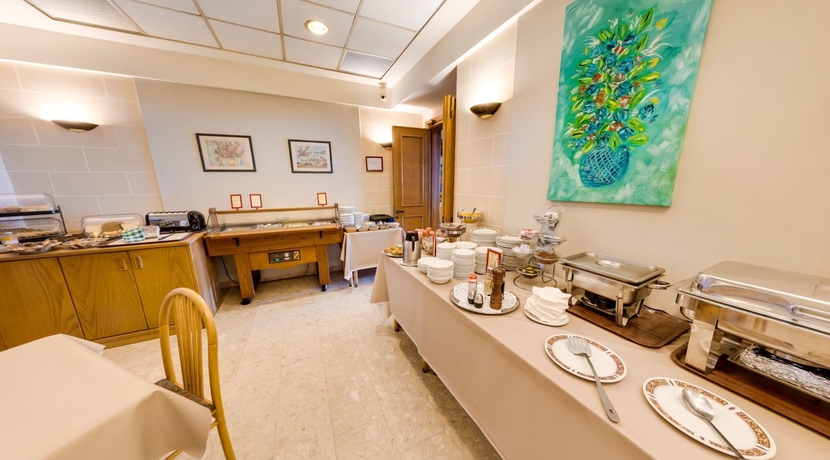 Imagen del bar/restaurante del Hotel Sliema Chalet. Foto 9