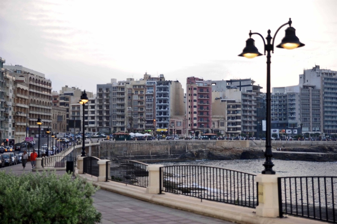 Imagen de los exteriores del Hotel Sliema Chalet. Foto 15