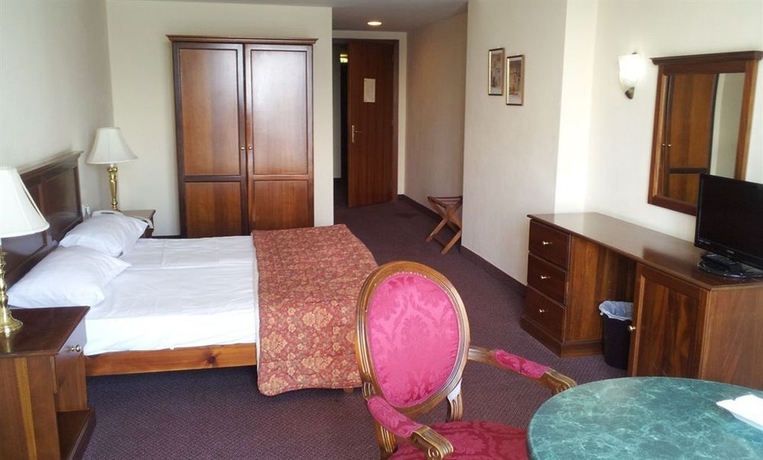 Imagen de la habitación del Hotel Sliema Hotel By St Hotels. Foto 11