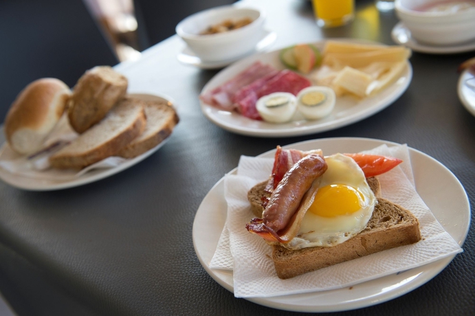 Imagen del bar/restaurante del Hotel Sliema Marina. Foto 6
