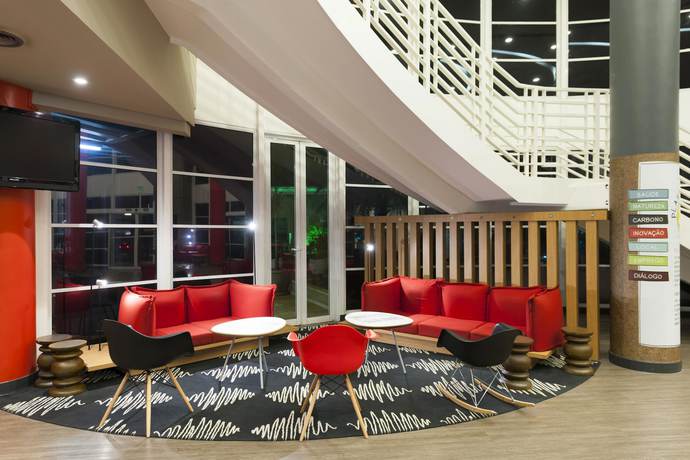 Imagen del bar/restaurante del Hotel Slim Campinas. Foto 2