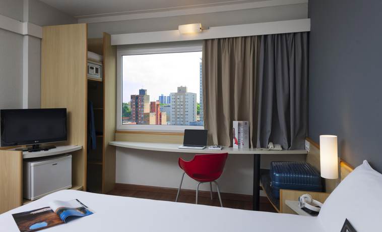 Imagen de la habitación del Hotel Slim Campinas. Foto 17