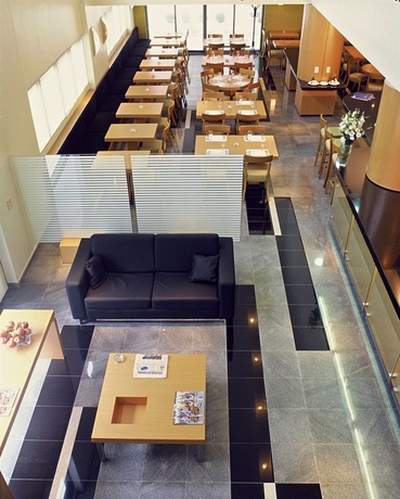 Imagen de los interiores del Hotel Slim Curitiba Alto Da Xv. Foto 10