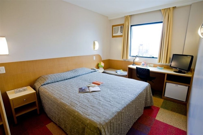 Imagen de la habitación del Hotel Slim Curitiba Alto Da Xv. Foto 6