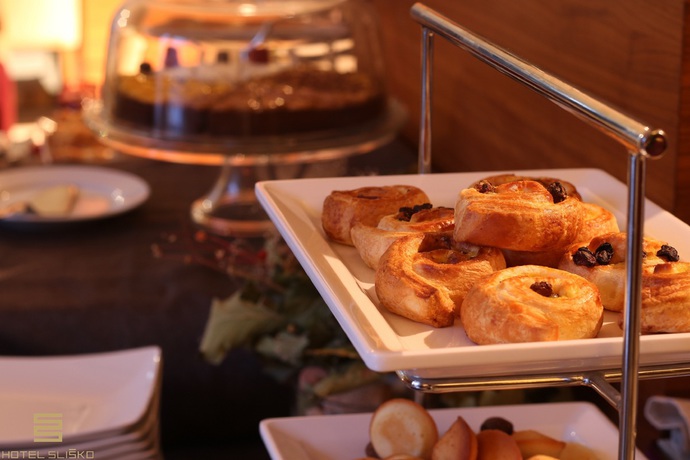 Imagen del bar/restaurante del Hotel Slisko. Foto 4