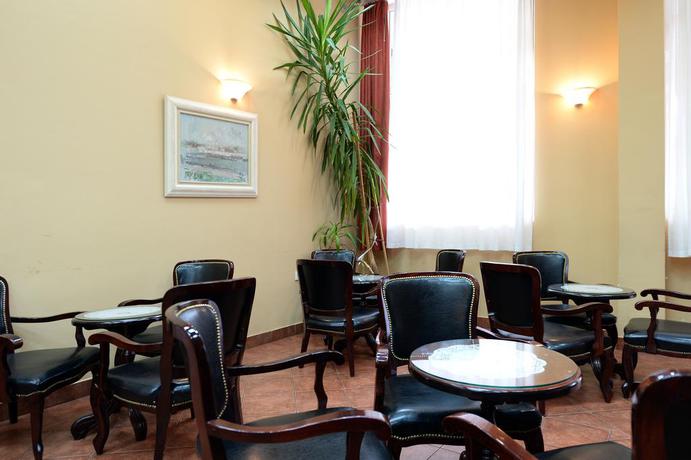 Imagen de los interiores del Hotel Slodes. Foto 13