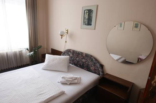 Imagen de la habitación del Hotel Slovan, PILSEN. Foto 5