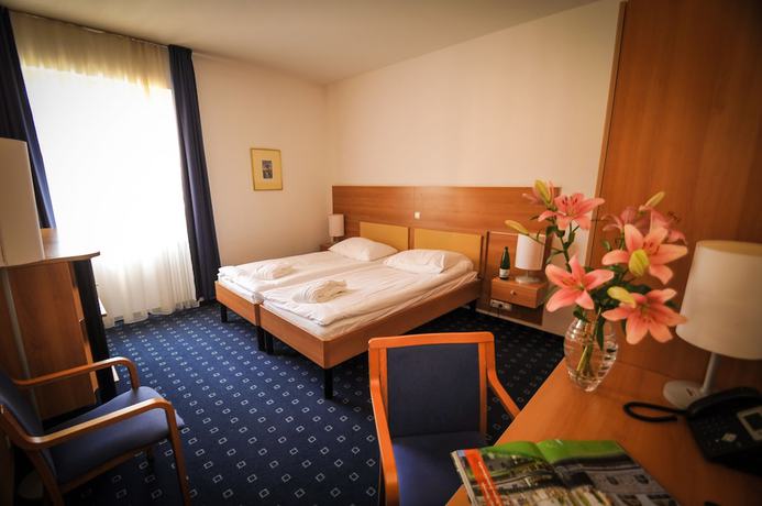 Imagen de la habitación del Hotel Slovenija. Foto 17