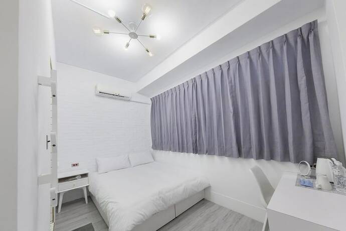 Imagen de la habitación del Hotel Slow Inn. Foto 13