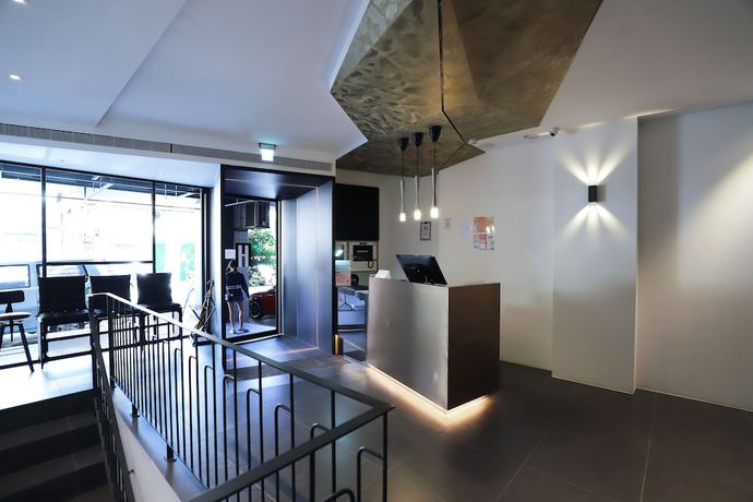 Imagen de los interiores del Hotel Slow Town - Glowing. Foto 17