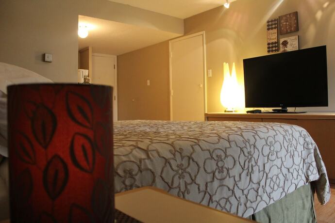 Imagen de la habitación del Hotel Slumber Lodge Motel. Foto 18